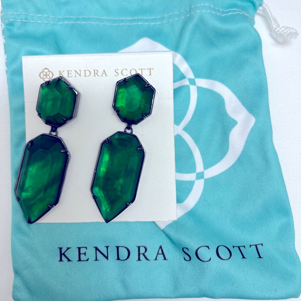 Kendra Scott Perla Emerald Illusion Earrings